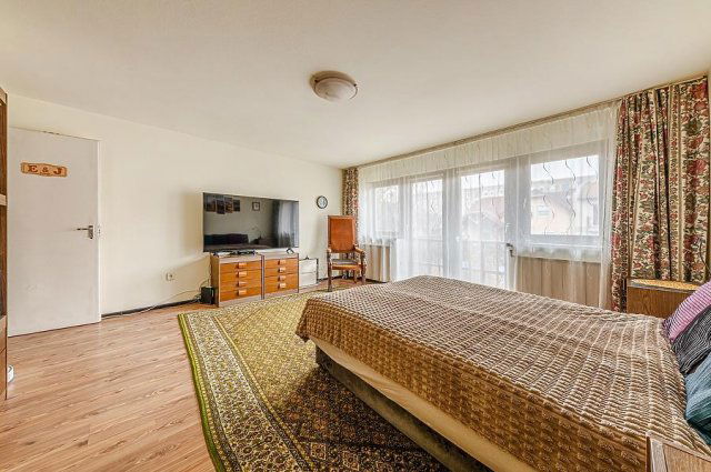 Eladó sorház, Budapesten, X. kerületben 145 M Ft, 1+5 szobás