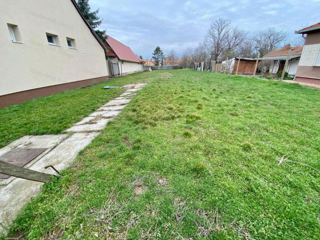 Eladó telek, Szarvason 4.8 M Ft / költözzbe.hu