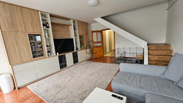 Eladó téglalakás, Szigetszentmiklóson 73.5 M Ft, 3 szobás