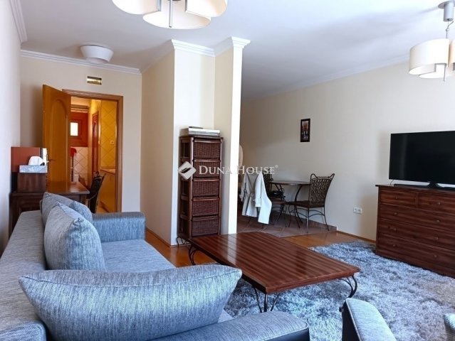 Eladó téglalakás, Budapesten, I. kerületben 95 M Ft, 1 szobás