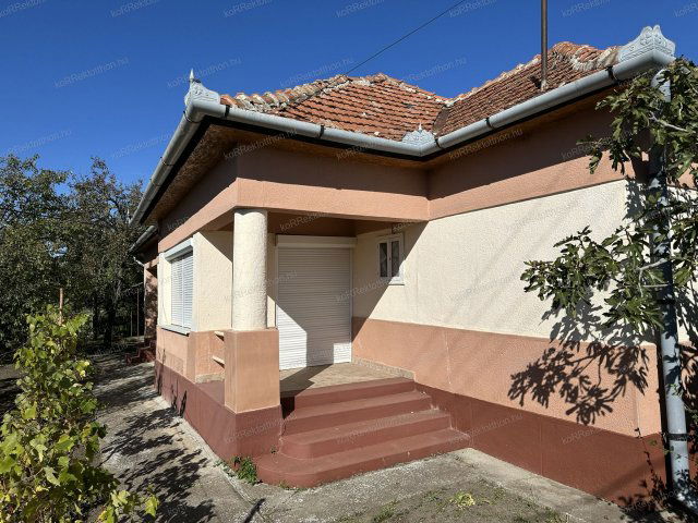 Eladó családi ház, Tarnaörsön 11 M Ft, 3+1 szobás