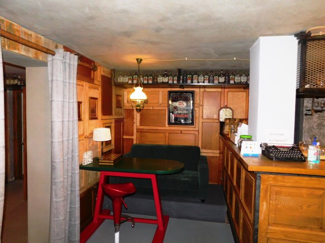 Eladó családi ház, Hévízen 152.825 M Ft, 10+2 szobás