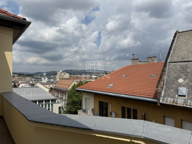 Kiadó téglalakás, albérlet, Budapesten, I. kerületben, 2 szobás