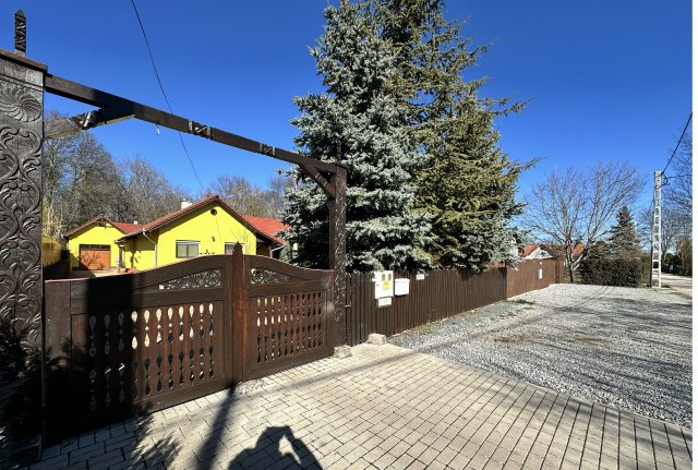 Eladó családi ház, Békéscsabán 155 M Ft, 6+3 szobás