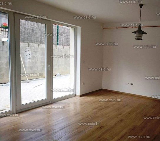 Eladó téglalakás, Budapesten, III. kerületben 98 M Ft, 3 szobás