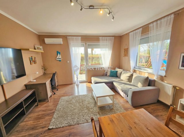 Eladó téglalakás, Üllőn 84.99 M Ft, 3 szobás