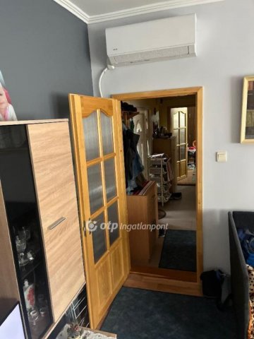 Eladó téglalakás, Pécsett 47.9 M Ft, 2 szobás