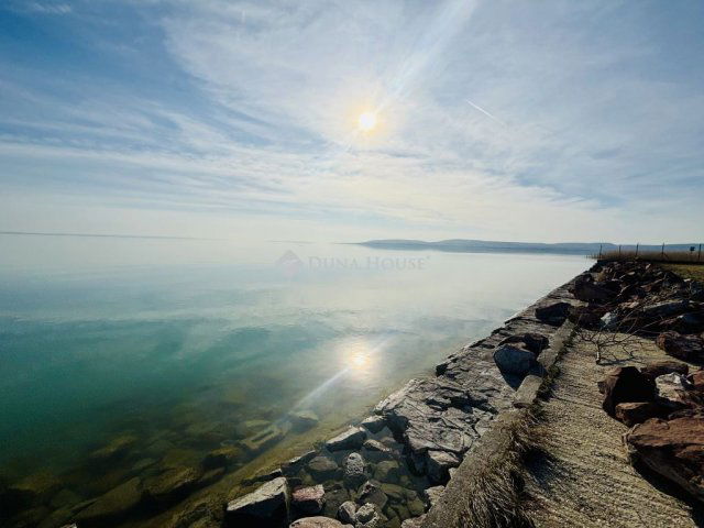 Eladó telek, Balatonkenesén 5250 M Ft / költözzbe.hu