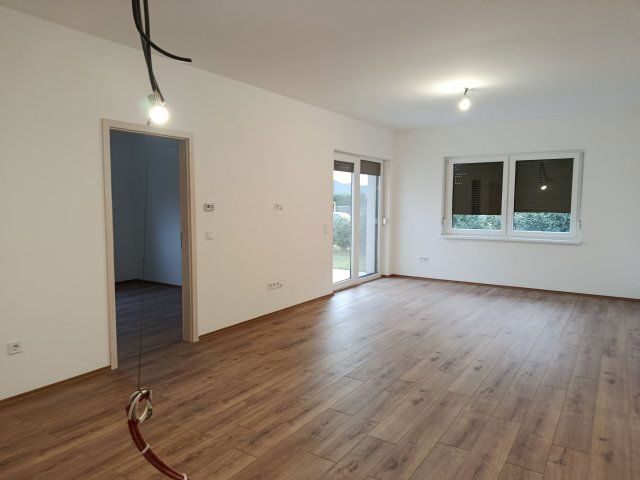 Eladó családi ház, Nagycenken 108 M Ft, 5 szobás