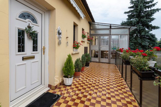 Eladó családi ház, Szombathelyen 98 M Ft, 7 szobás