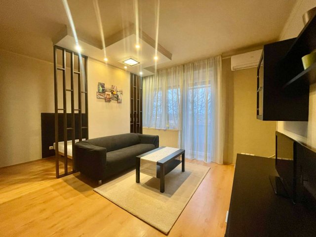 Eladó téglalakás, Pécsett 32.5 M Ft, 1 szobás