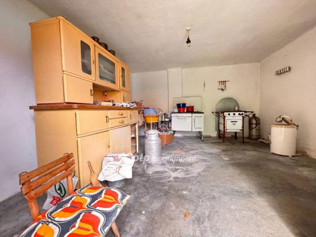 Eladó családi ház, Jákfán 13.99 M Ft, 3 szobás