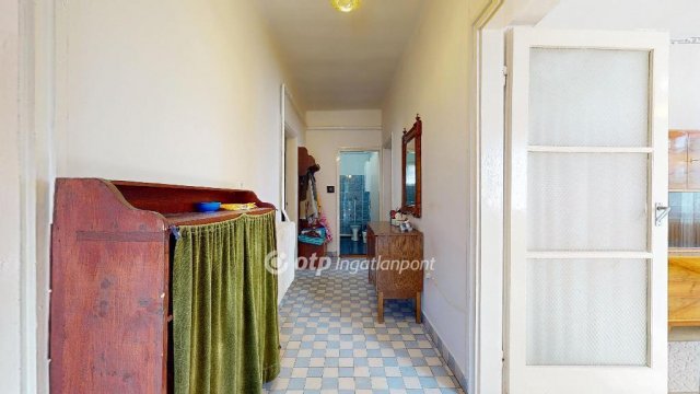 Eladó családi ház, Ároktőn 21.7 M Ft, 4 szobás