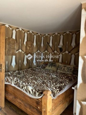 Eladó családi ház, Majosházán 265 M Ft, 4 szobás