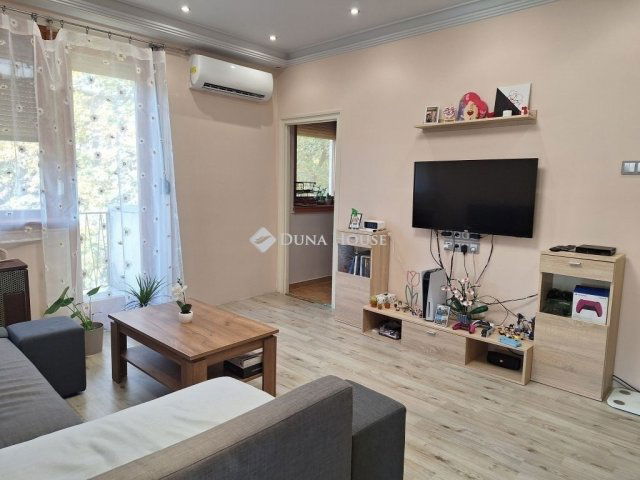 Eladó téglalakás, Kecskeméten 36.5 M Ft, 2 szobás