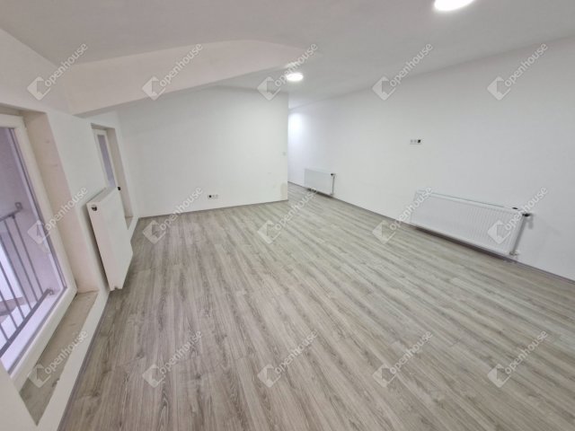 Eladó téglalakás, Nagykanizsán 73.9 M Ft, 4 szobás