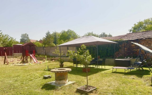 Eladó családi ház, Oroszlányban 78 M Ft, 2+1 szobás