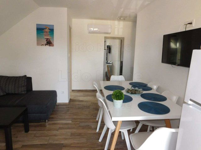 Kiadó téglalakás, albérlet, Zamárdiban 250 E Ft / hó, 3 szobás