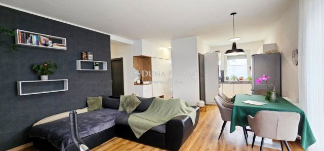 Eladó családi ház, Szombathelyen 85.4 M Ft, 4 szobás