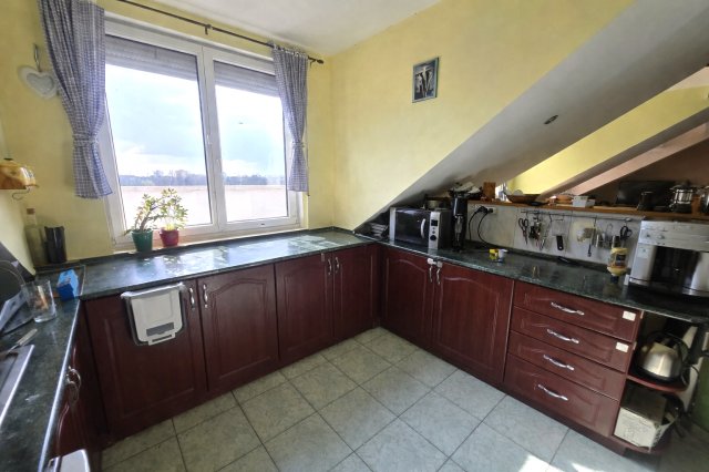 Eladó téglalakás, Dunaújvárosban 59.9 M Ft, 2+1 szobás