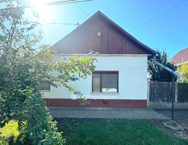Eladó családi ház, Egyeken 16.5 M Ft, 3+1 szobás