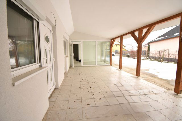 Eladó családi ház, Debrecenben 99.9 M Ft, 4 szobás