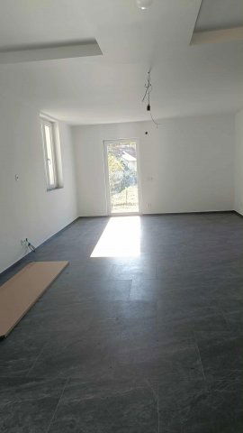 Eladó családi ház, Bényén 67 M Ft, 1+2 szobás