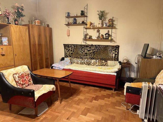 Eladó családi ház, Budapesten, XX. kerületben 30 M Ft, 1 szobás