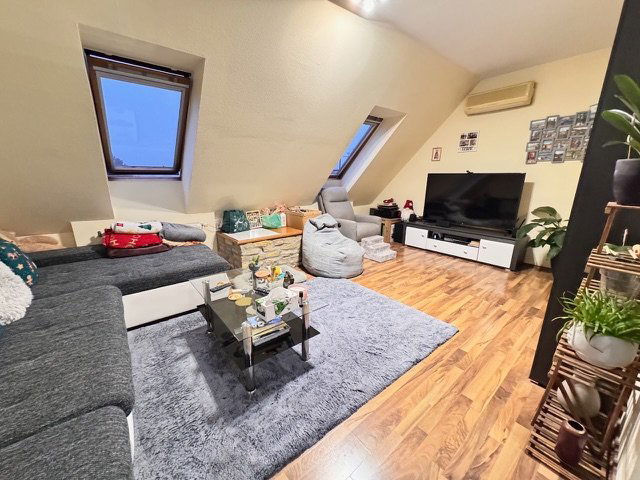 Eladó téglalakás, Győrött 79.99 M Ft, 1+2 szobás