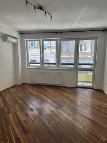 Eladó téglalakás, Budapesten, VI. kerületben 145 M Ft, 3 szobás