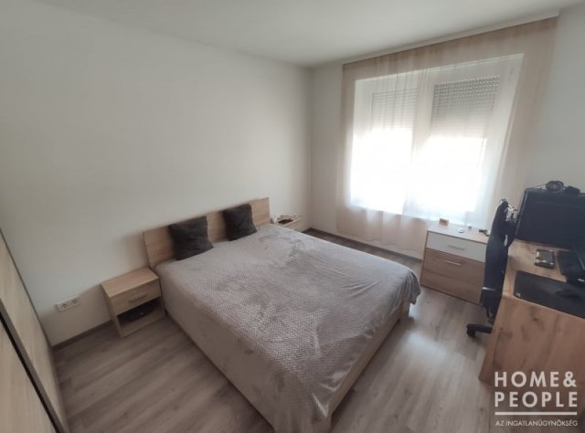 Eladó családi ház, Röszkén 142 M Ft, 4 szobás