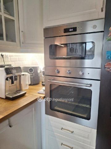 Eladó családi ház, Budapesten, IV. kerületben 119.9 M Ft