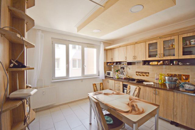 Kiadó panellakás, albérlet, Debrecenben 250 E Ft / hó, 2 szobás
