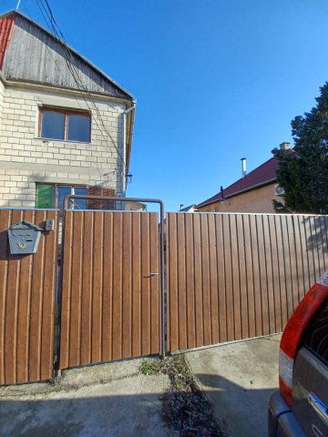 Eladó ikerház, Debrecenben, Poroshát utcában 45 M Ft, 3 szobás
