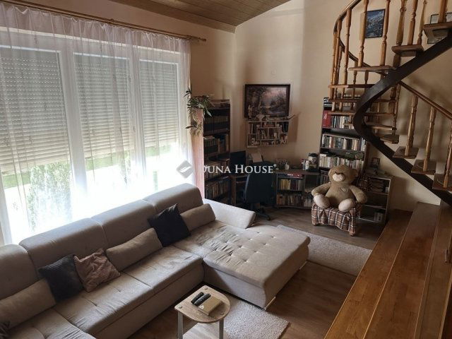 Eladó családi ház, Kecskeméten 130 M Ft, 4+1 szobás