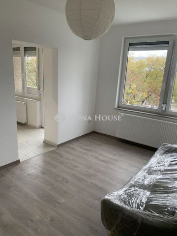 Kiadó téglalakás, albérlet, XI. kerületben, Somogyi úton