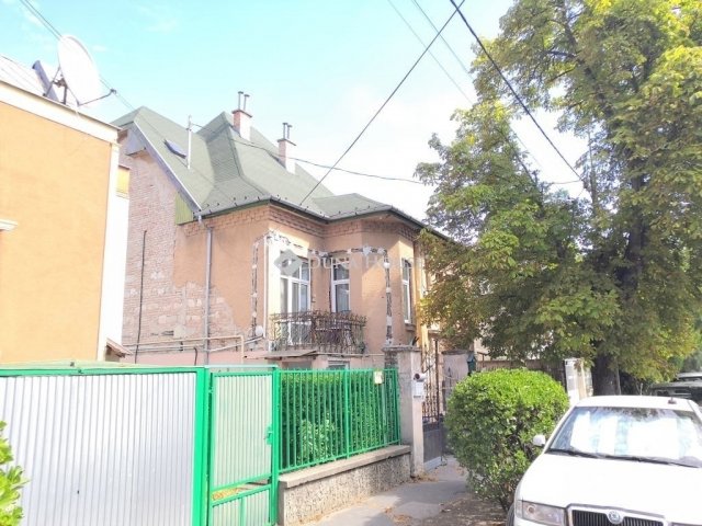 Eladó téglalakás, Budapesten, XV. kerületben 45 M Ft, 2 szobás