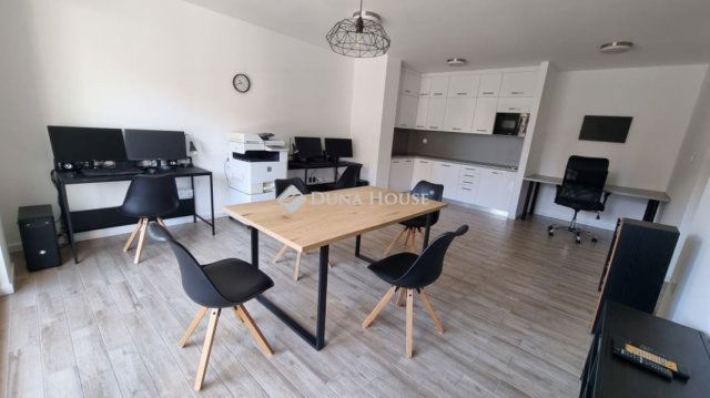 Kiadó téglalakás, albérlet, Debrecenben 345 E Ft / hó