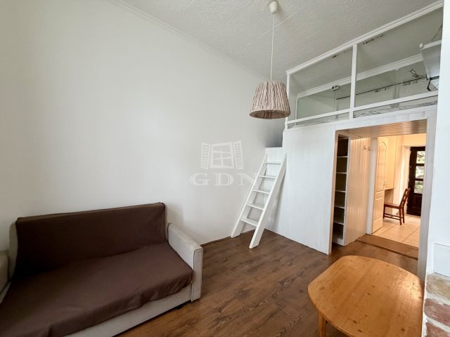Kiadó téglalakás, albérlet, Vácon 170 E Ft / hó, 1 szobás