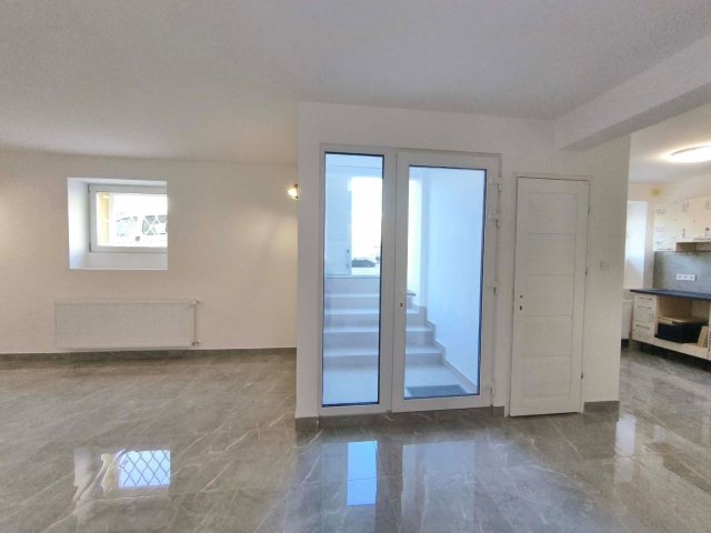 Eladó iroda, Budapesten, III. kerületben, Miklós téren 58.5 M Ft