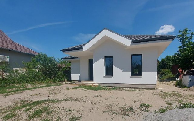 Eladó családi ház, Gödön 99.9 M Ft, 3 szobás