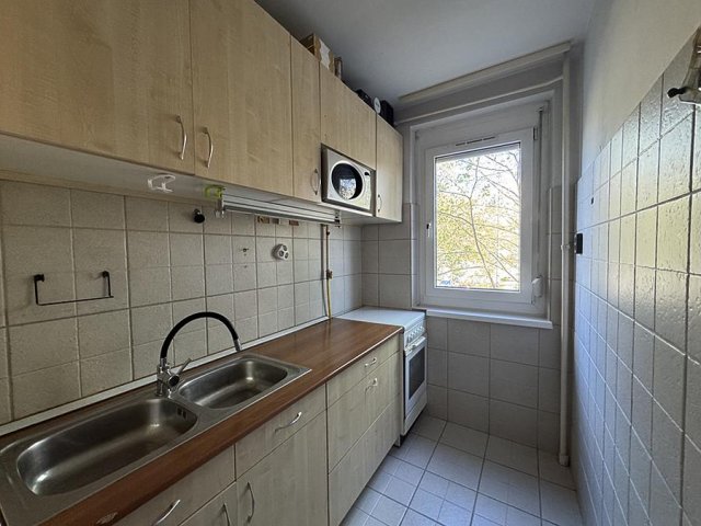 Eladó panellakás, Budapesten, III. kerületben 69.9 M Ft