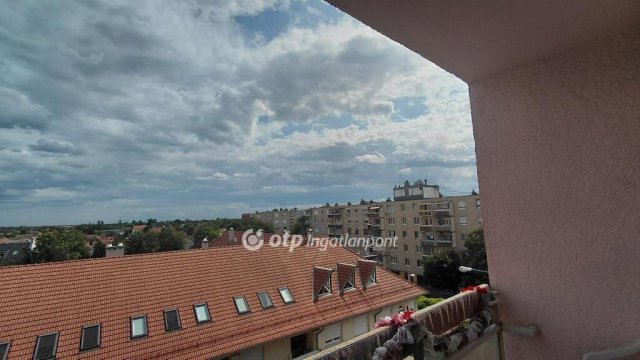 Eladó téglalakás, Orosházán 21 M Ft, 1+1 szobás