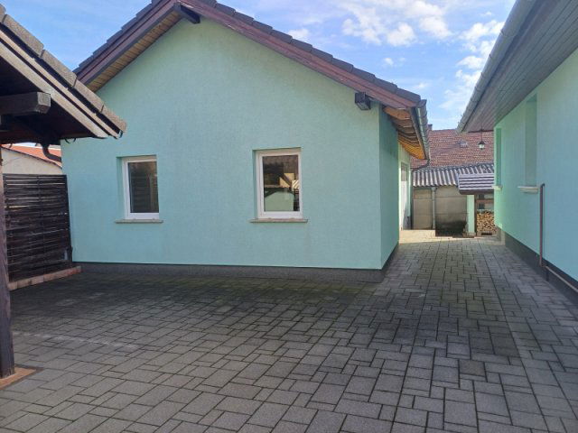 Eladó családi ház, Pilisvörösváron 115 M Ft, 1+3 szobás