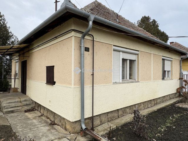 Eladó családi ház, Muronyon 15.5 M Ft, 2 szobás