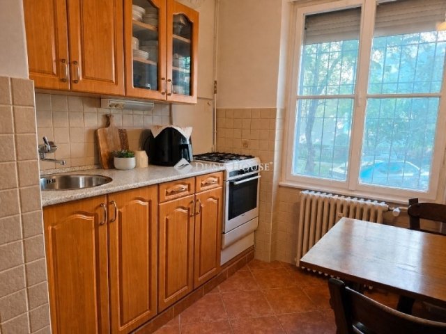 Eladó téglalakás, Budapesten, XI. kerületben 79 M Ft, 2 szobás