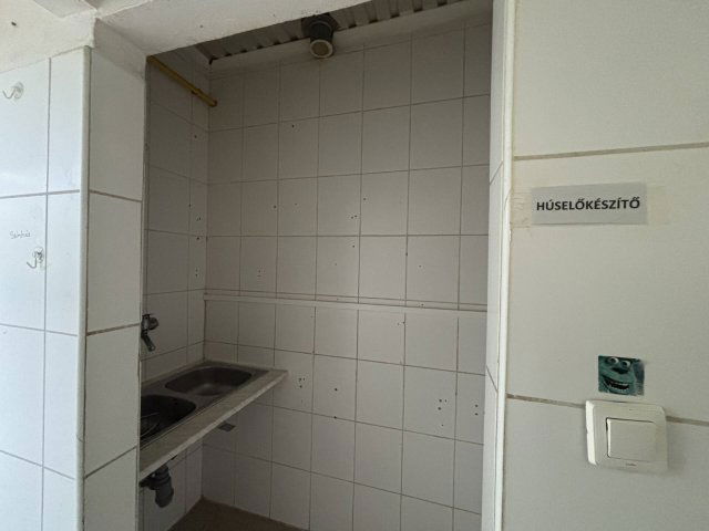 Kiadó üzlethelyiség, Miskolcon 250 E Ft / hó