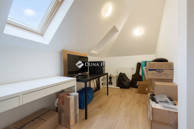 Eladó téglalakás, Budapesten, XVIII. kerületben 87.5 M Ft