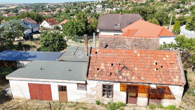 Eladó családi ház, Pécsváradon 25.9 M Ft, 3 szobás