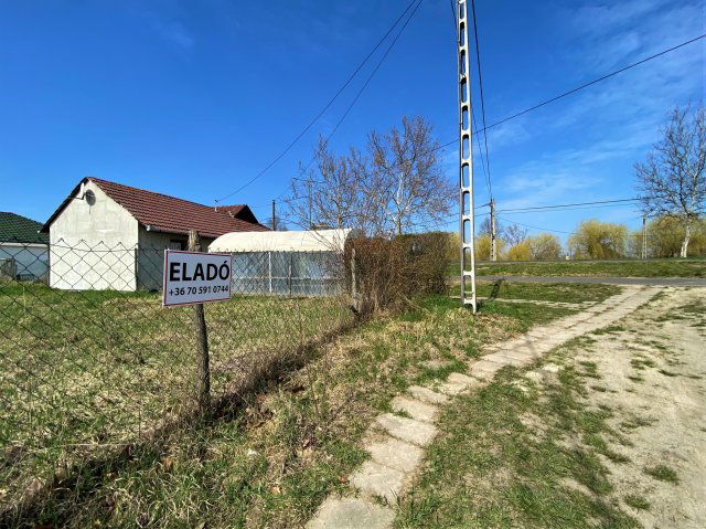 Eladó telek, Gyulán 18 M Ft / költözzbe.hu